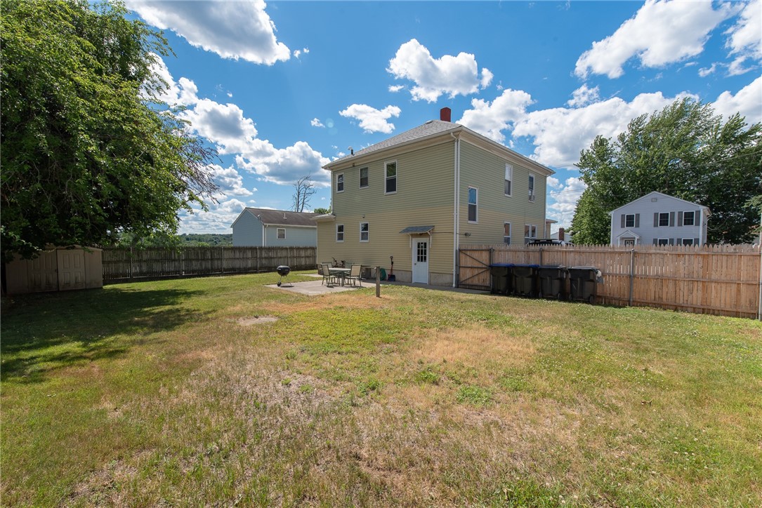 8 Short Street Cumberland, RI 02864 - Photo 3 of 23