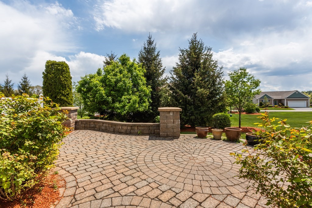 15 Brookview Road, Unit 15 Windham, NH 03087 - Photo 5 of 27