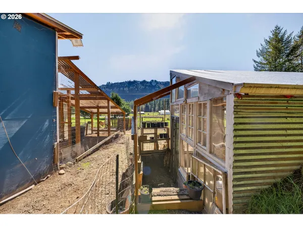 $749,900 | 11616 Lewis River Road, Ariel, WA 98603