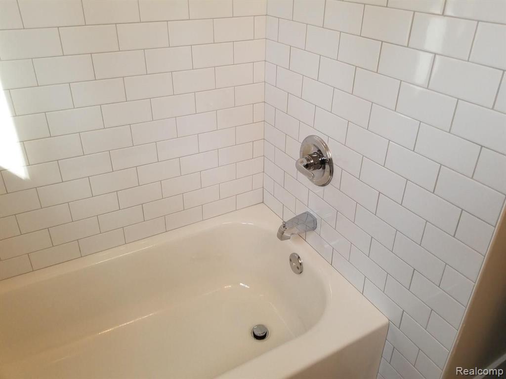 1527 East Melton Road Birmingham, MI 48009 - Photo 13 of 30