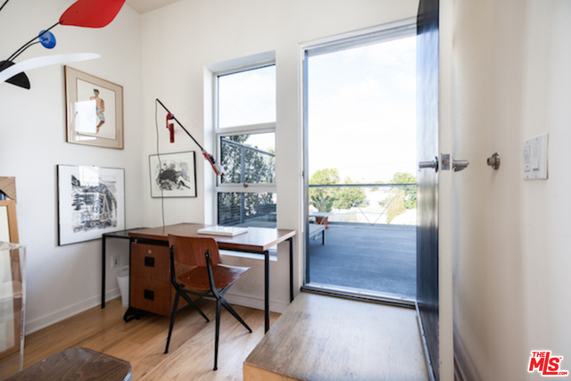 615 Hampton Drive, Unit B303 Venice, CA 90291 - Photo 10 of 13