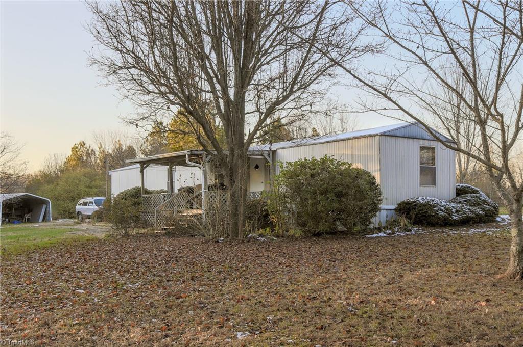 297 Carter Road Thomasville, NC 27360 - Photo 12 of 13 Gallery Image 12