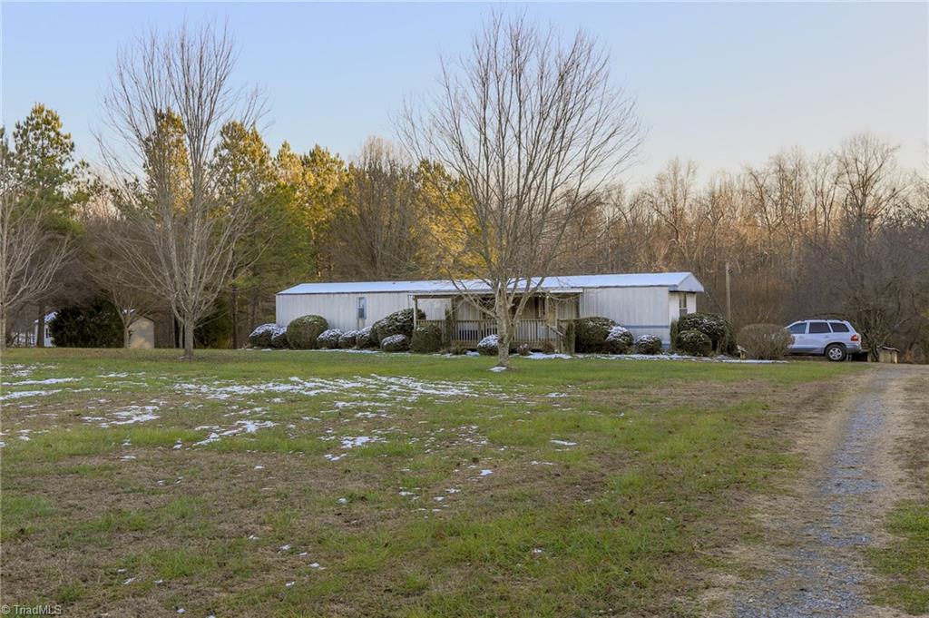 297 Carter Road Thomasville, NC 27360 - Photo 6 of 13 Gallery Image 6