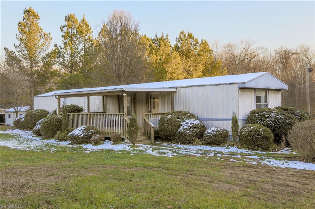 297 Carter Road Thomasville, NC 27360 - Photo 7 of 13 Gallery Image 7
