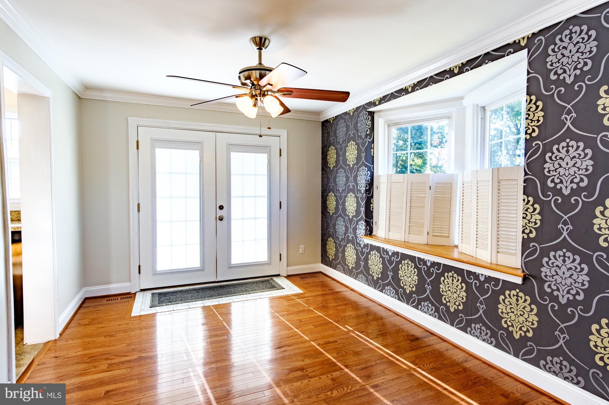8501 Pleasant Plains Road Baltimore, MD 21286 - Photo 22 of 53 a view of an empty room with a window
