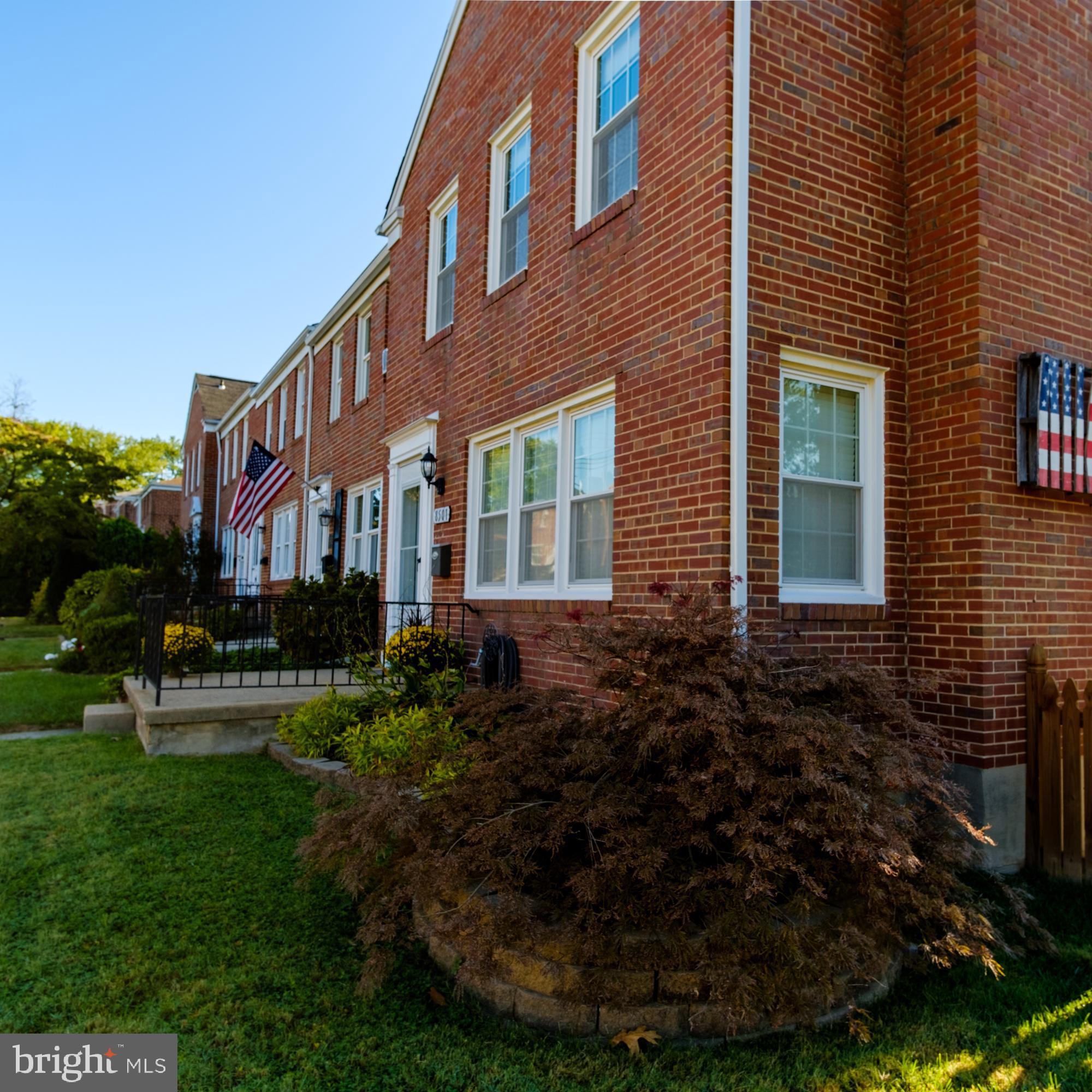 8501 Pleasant Plains Road Baltimore, MD 21286 - Photo 5 of 53 a view of a house with backyard and garden