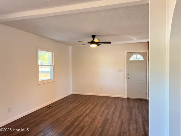 $229,500 | 2220 Highway 211, Eagle Springs, NC 27242