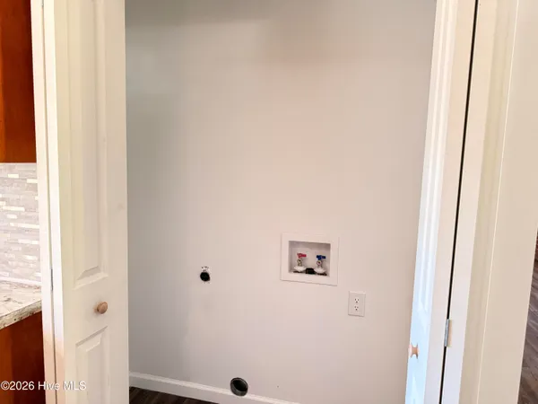 $229,500 | 2220 Highway 211, Eagle Springs, NC 27242