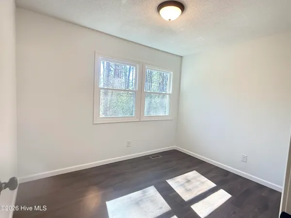 $229,500 | 2220 Highway 211, Eagle Springs, NC 27242