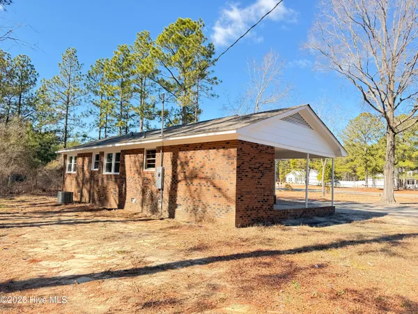 $229,500 | 2220 Highway 211, Eagle Springs, NC 27242