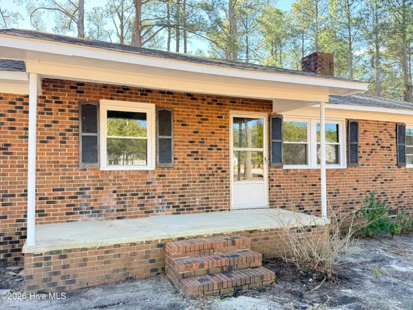 $229,500 | 2220 Highway 211, Eagle Springs, NC 27242