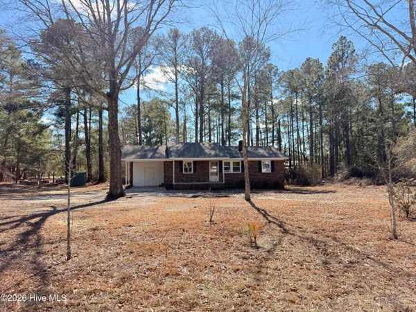 $229,500 | 2220 Highway 211, Eagle Springs, NC 27242