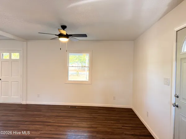 $229,500 | 2220 Highway 211, Eagle Springs, NC 27242