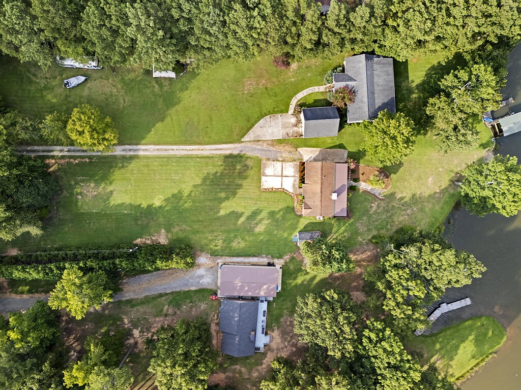 223 Cove Road Greenwood, SC 29646 - Photo 17 of 22 Gallery Image 17