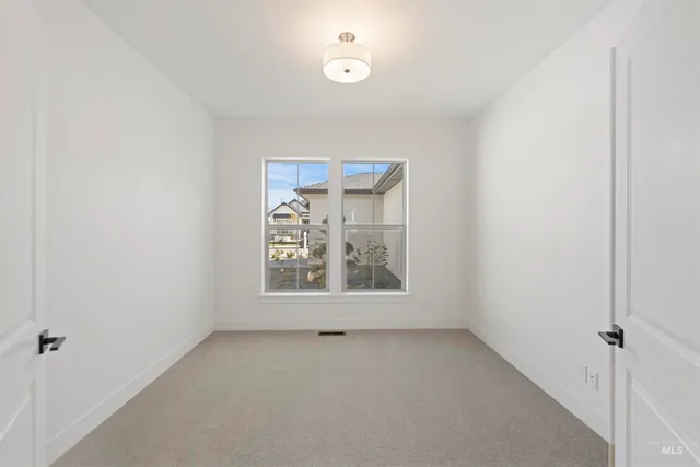 $749,880 | 2061 North Peakhurt Avenue, Kuna, ID 83634