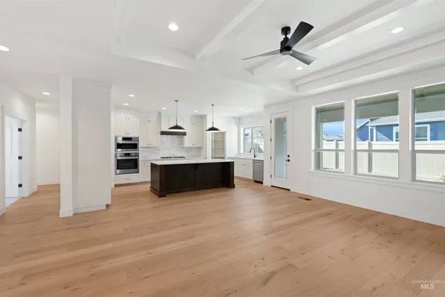 $749,880 | 2061 North Peakhurt Avenue, Kuna, ID 83634