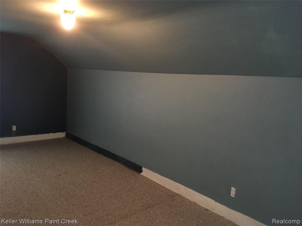 322 Terry Avenue Rochester, MI 48307 - Photo 17 of 21