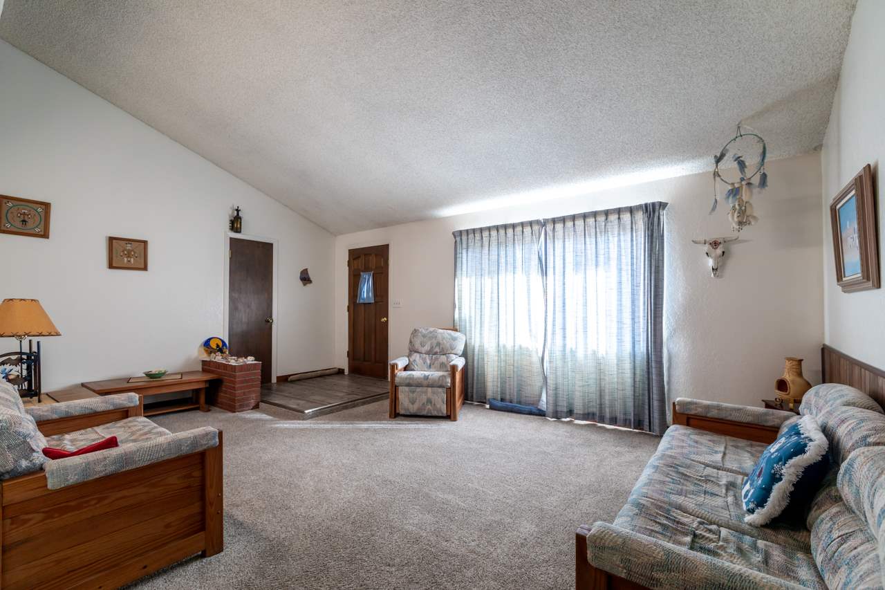 395 Evergreen Road Grand Junction, CO 81501 - Photo 3 of 30 Gallery Image 3