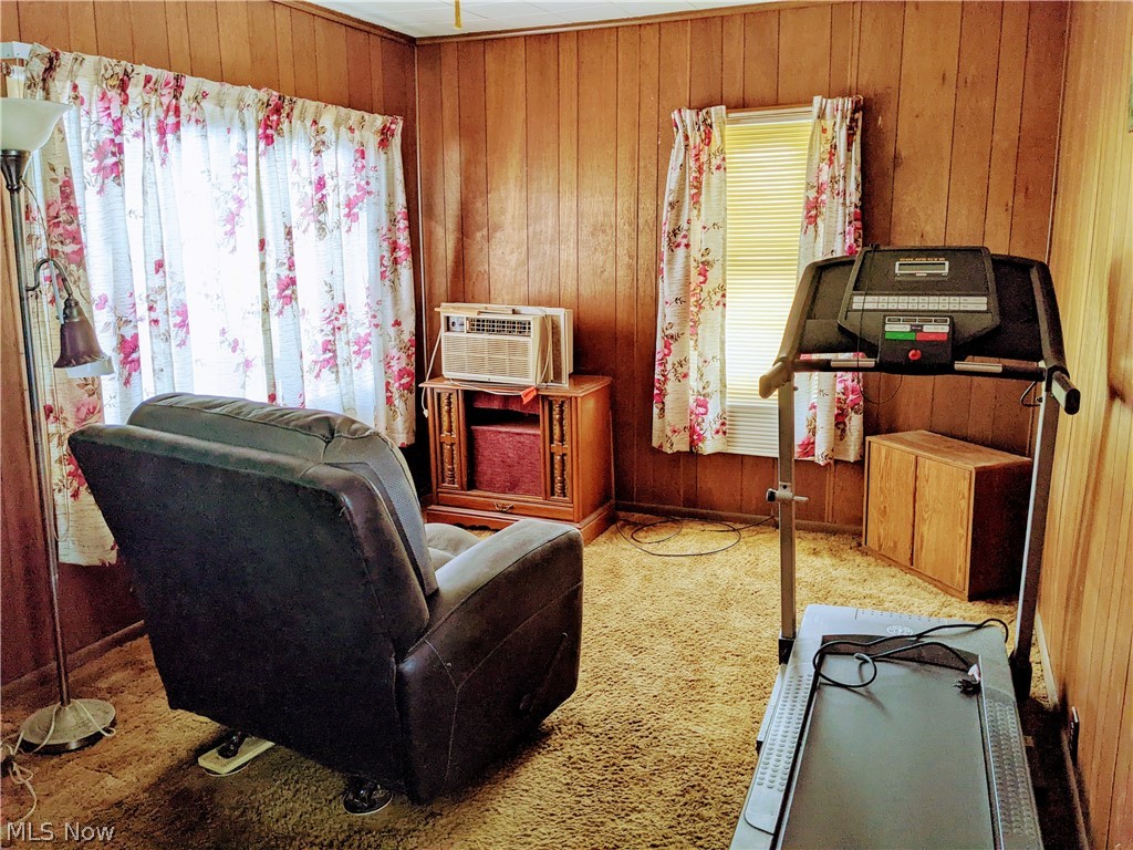 356 Pangborn Road Leavittsburg, OH 44430 - Photo 17 of 23 Living room