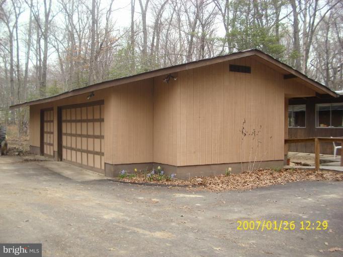 Garage 1