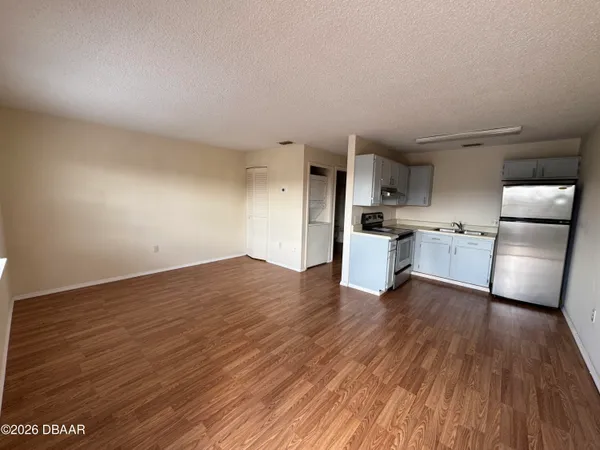 $1,200 | 1290 9th Street, Unit 505, Daytona Beach, FL 32117