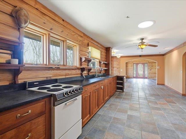 540 Bowers Road Belleville, WI 53508 - Photo 18 of 33