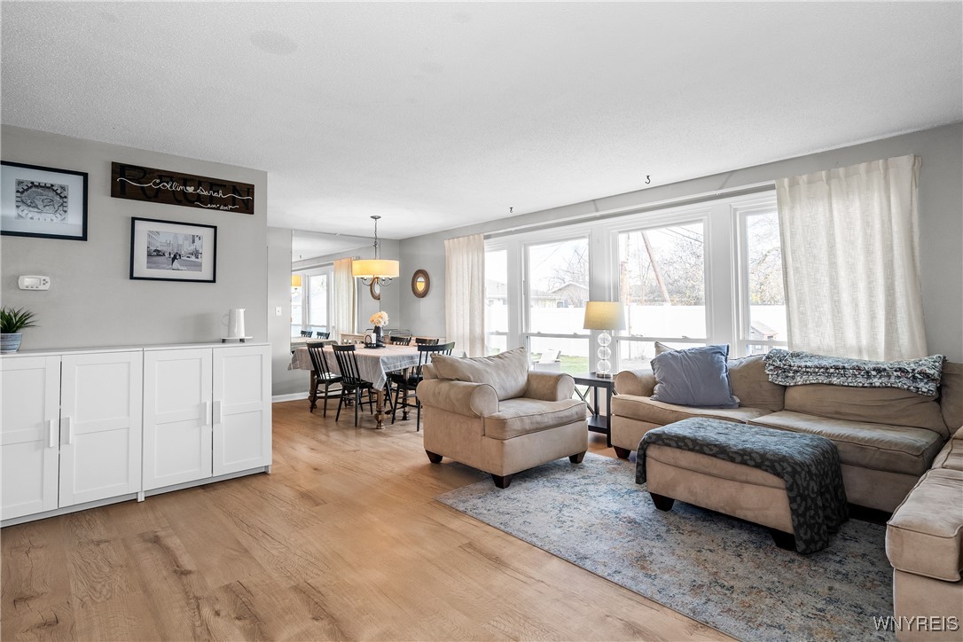 404 Woodgate Road Tonawanda, NY 14150 - Photo 2 of 37