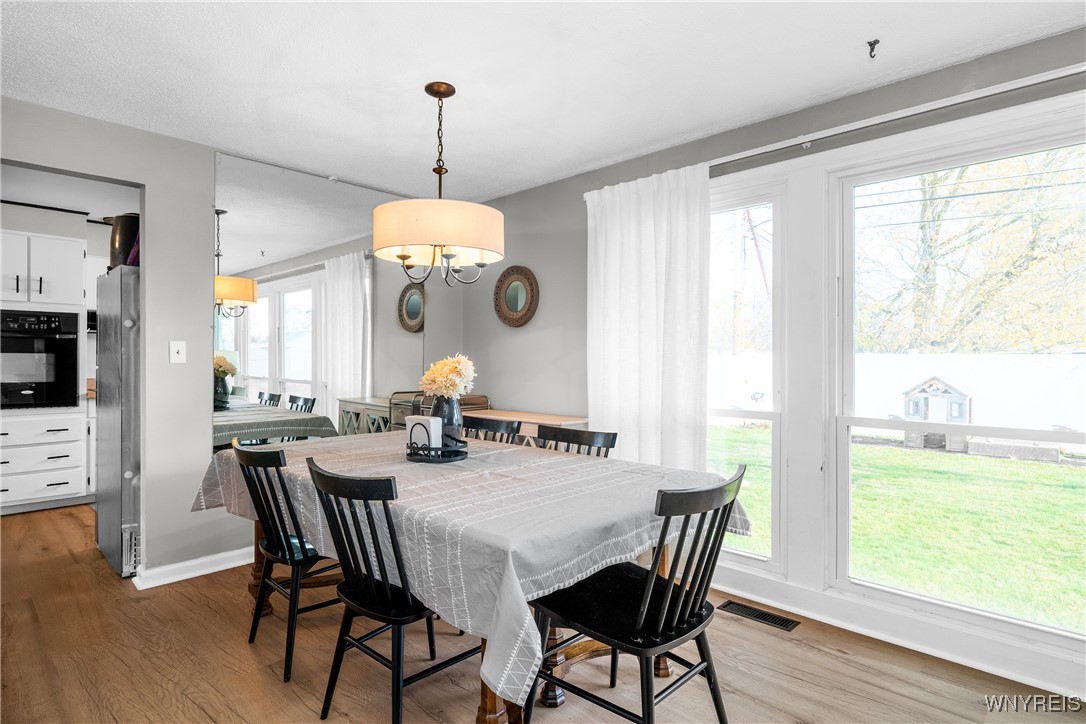 404 Woodgate Road Tonawanda, NY 14150 - Photo 8 of 37