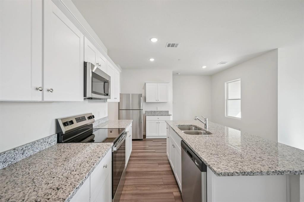 1460 Lake Alpine Trail Anna, TX 75409 - Photo 21 of 32 Rayne The Rayne Kitchen