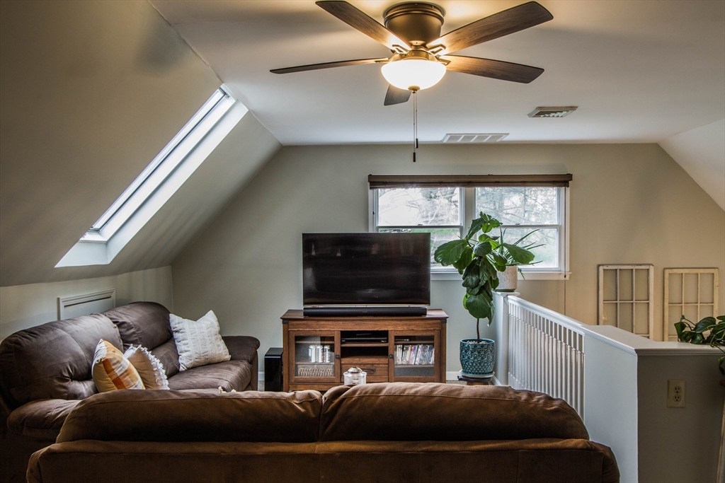692 Cronin Road Warren, MA 01585 - Photo 30 of 42