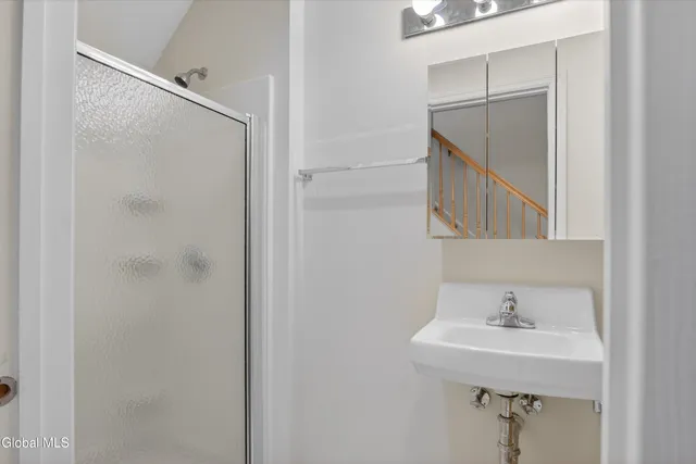 $799,900 | 3 Beach Court, Saratoga Springs, NY 12866