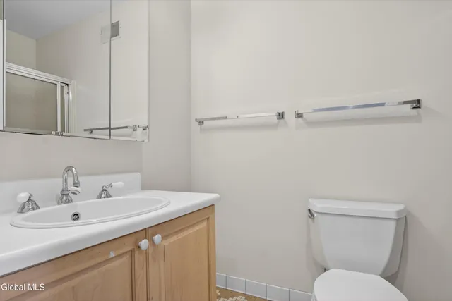 $799,900 | 3 Beach Court, Saratoga Springs, NY 12866