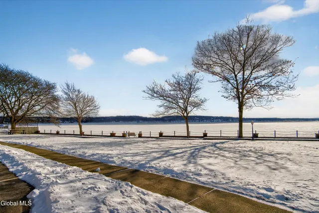 $799,900 | 3 Beach Court, Saratoga Springs, NY 12866