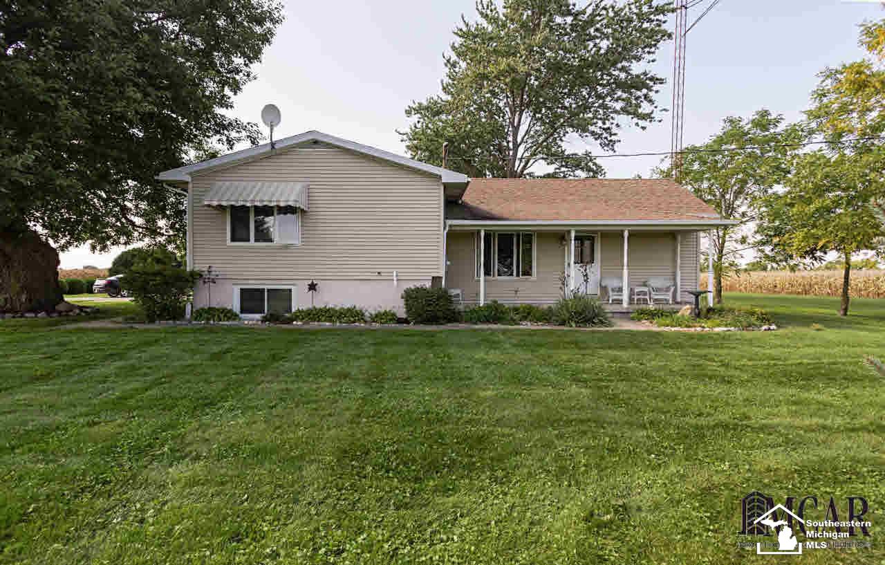 7534 Robinson Road Blissfield, MI 49228 - Photo 1 of 9 Front Exterior