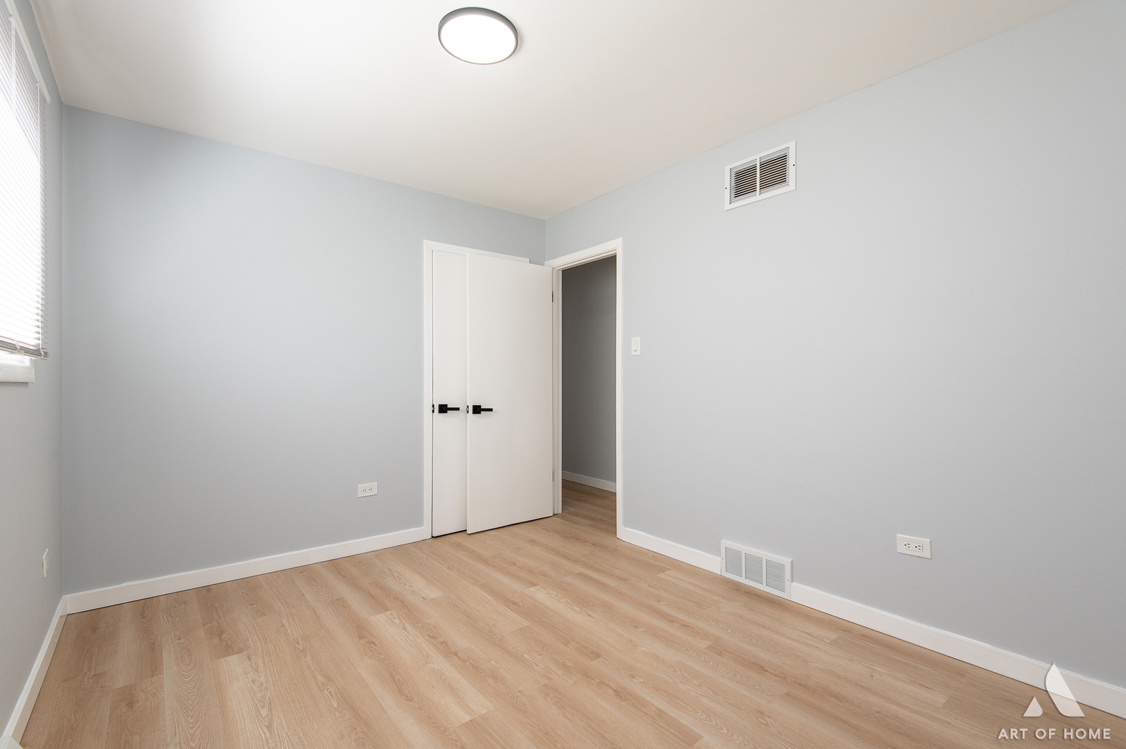 6740 South Rhodes Avenue Chicago, IL 60637 - Photo 17 of 23 Gallery Image 17