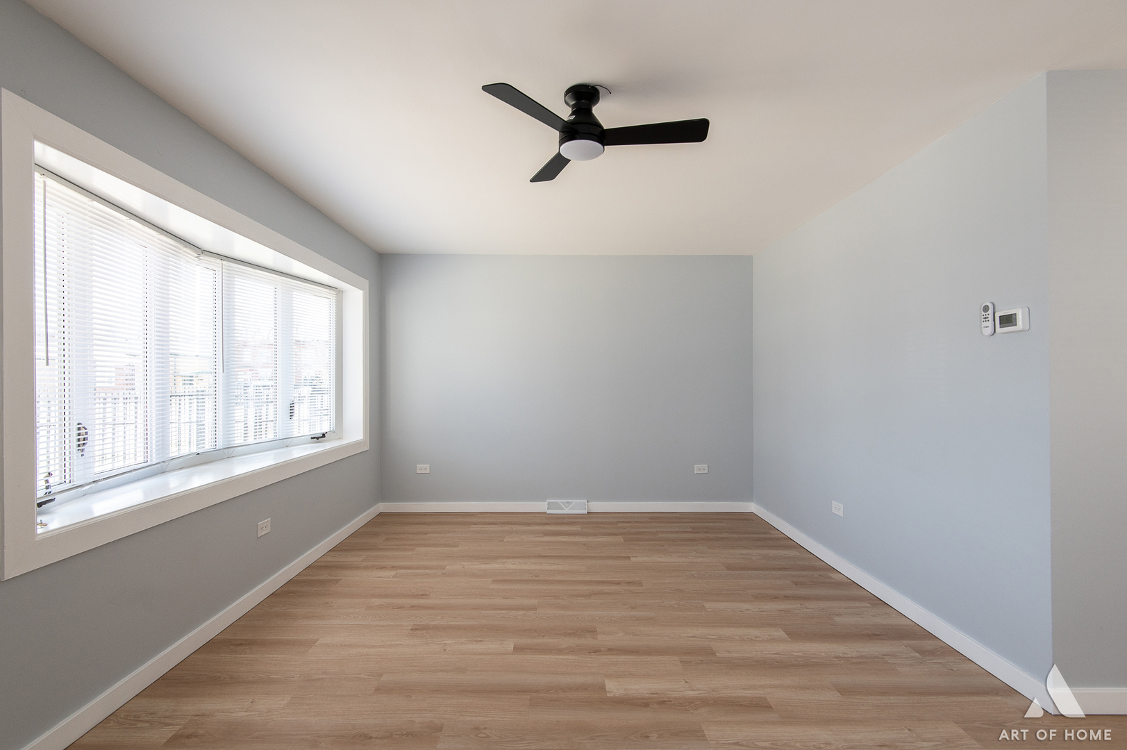6740 South Rhodes Avenue Chicago, IL 60637 - Photo 5 of 23 Gallery Image 5