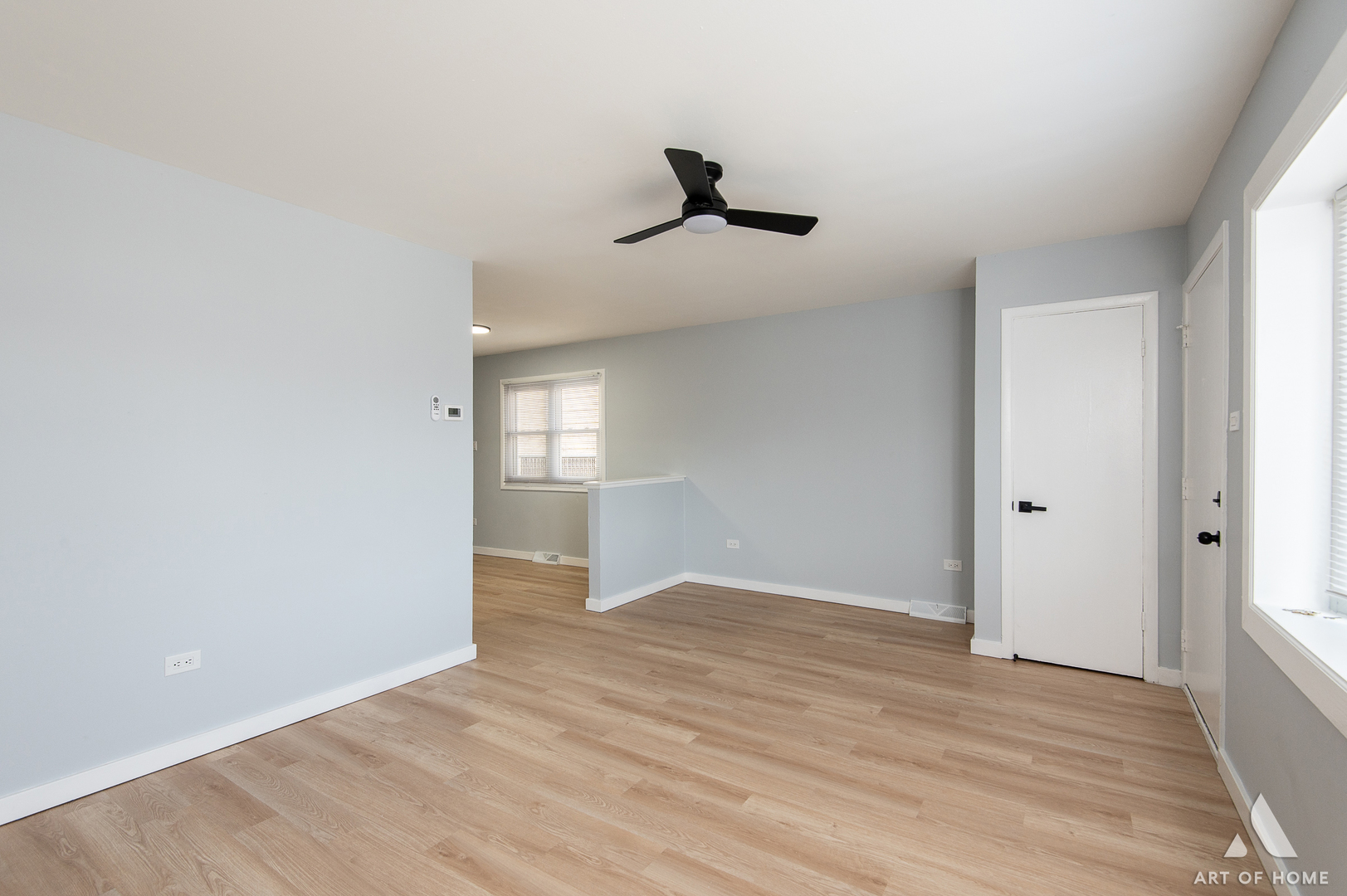 6740 South Rhodes Avenue Chicago, IL 60637 - Photo 7 of 23 Gallery Image 7