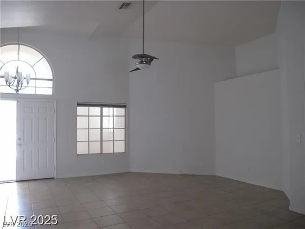 $2,700 | 6623 Star Glow Court, Las Vegas, NV 89118