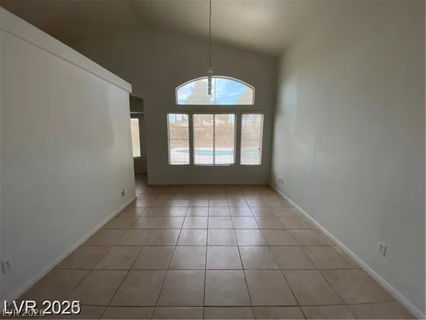 $2,700 | 6623 Star Glow Court, Las Vegas, NV 89118