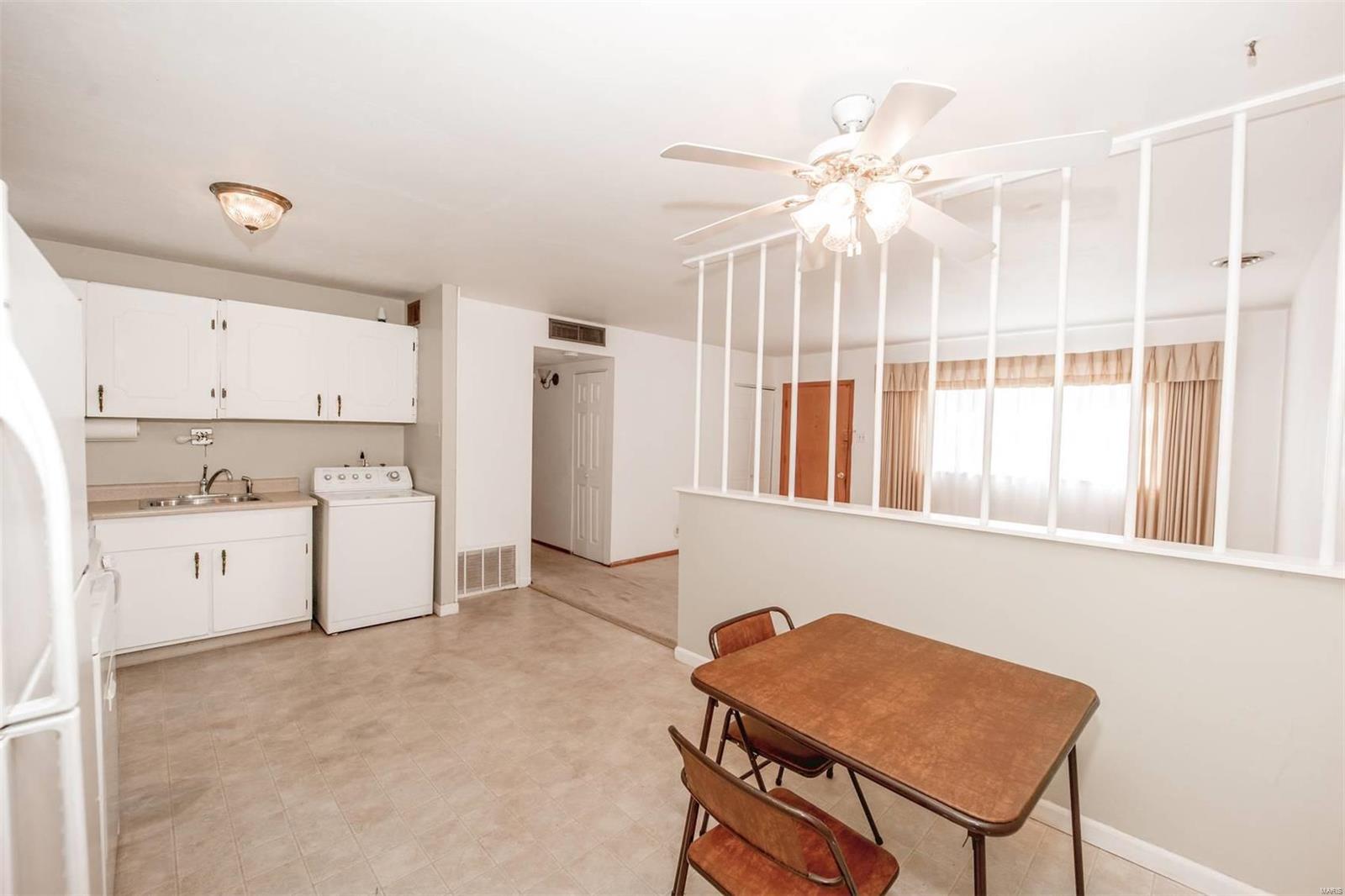 249 Ries Road Ballwin, MO 63021 - Photo 8 of 21