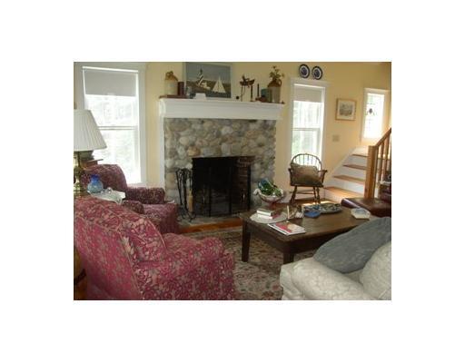 68 Decker Reef Road East Boothbay, ME 04544 - Photo 19 of 24 Living Room.