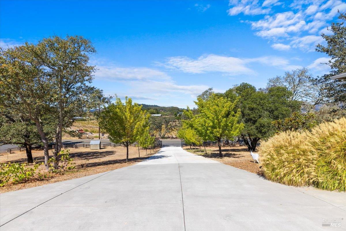 434 Alexander Valley Road Healdsburg, CA 95448 - Photo 3 of 74 Gallery Image 3