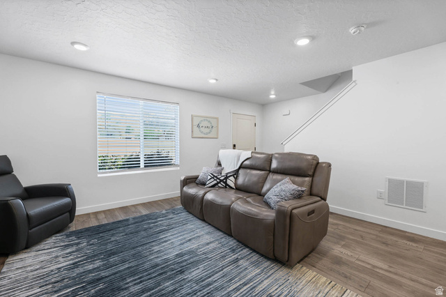 2792 North Fighting Falcon Street Layton, UT 84040 - Photo 3 of 29