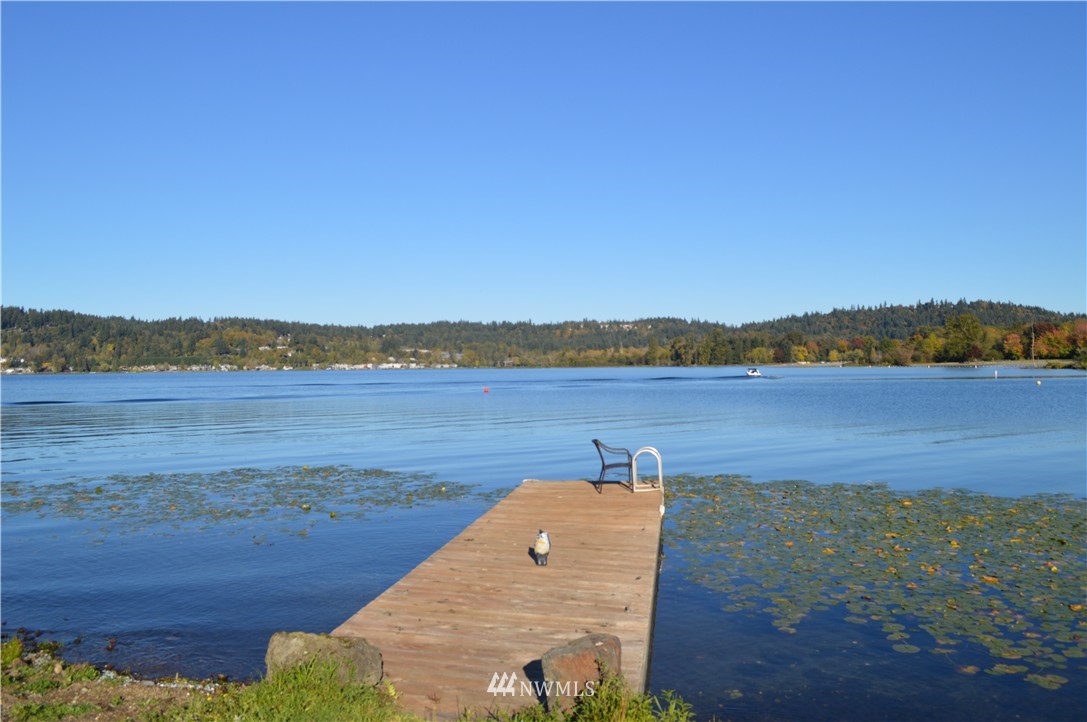5104 Northwest Sammamish Road Issaquah, WA 98027 - Photo 8 of 14