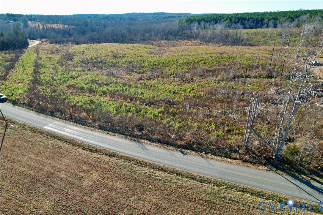 5100 Indian Oak Road Crewe, VA 23930 - Photo 4 of 17