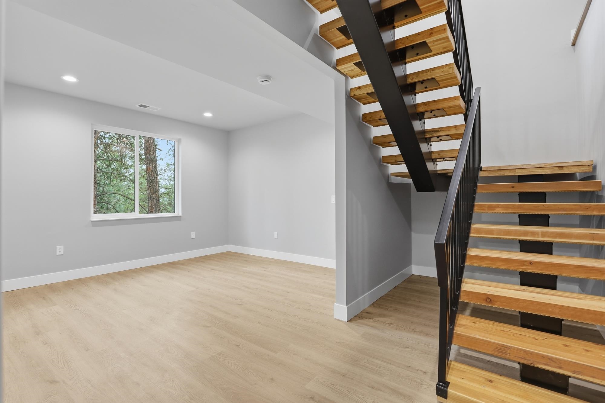 1725 South Nettleton Lane Spokane, WA 99224 - Photo 6 of 44