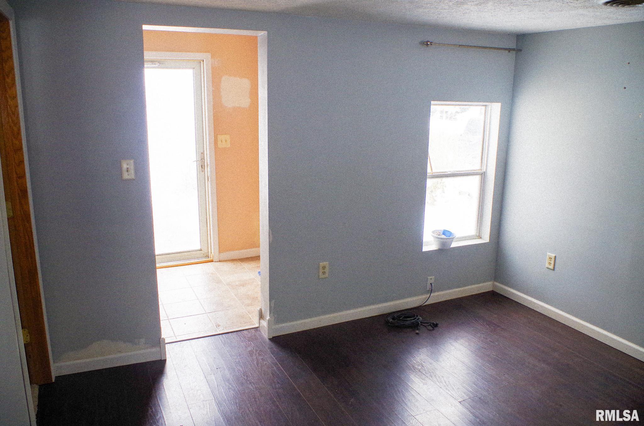 12771 Fishburn Road Mechanicsburg, IL 62545 - Photo 7 of 23