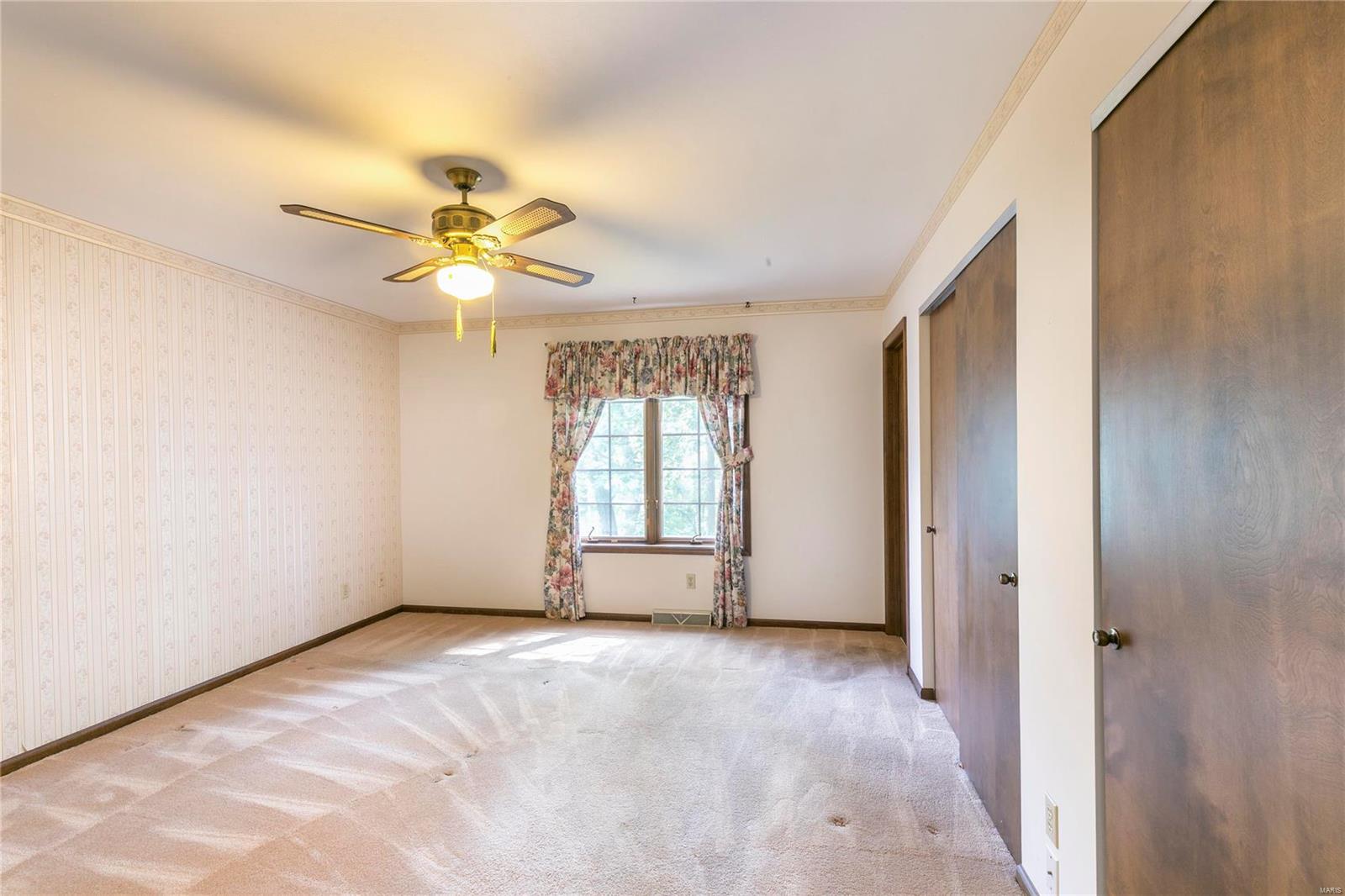 9738 Fall Ridge Trail St. Louis, MO 63127 - Photo 15 of 29 Gallery Image 15