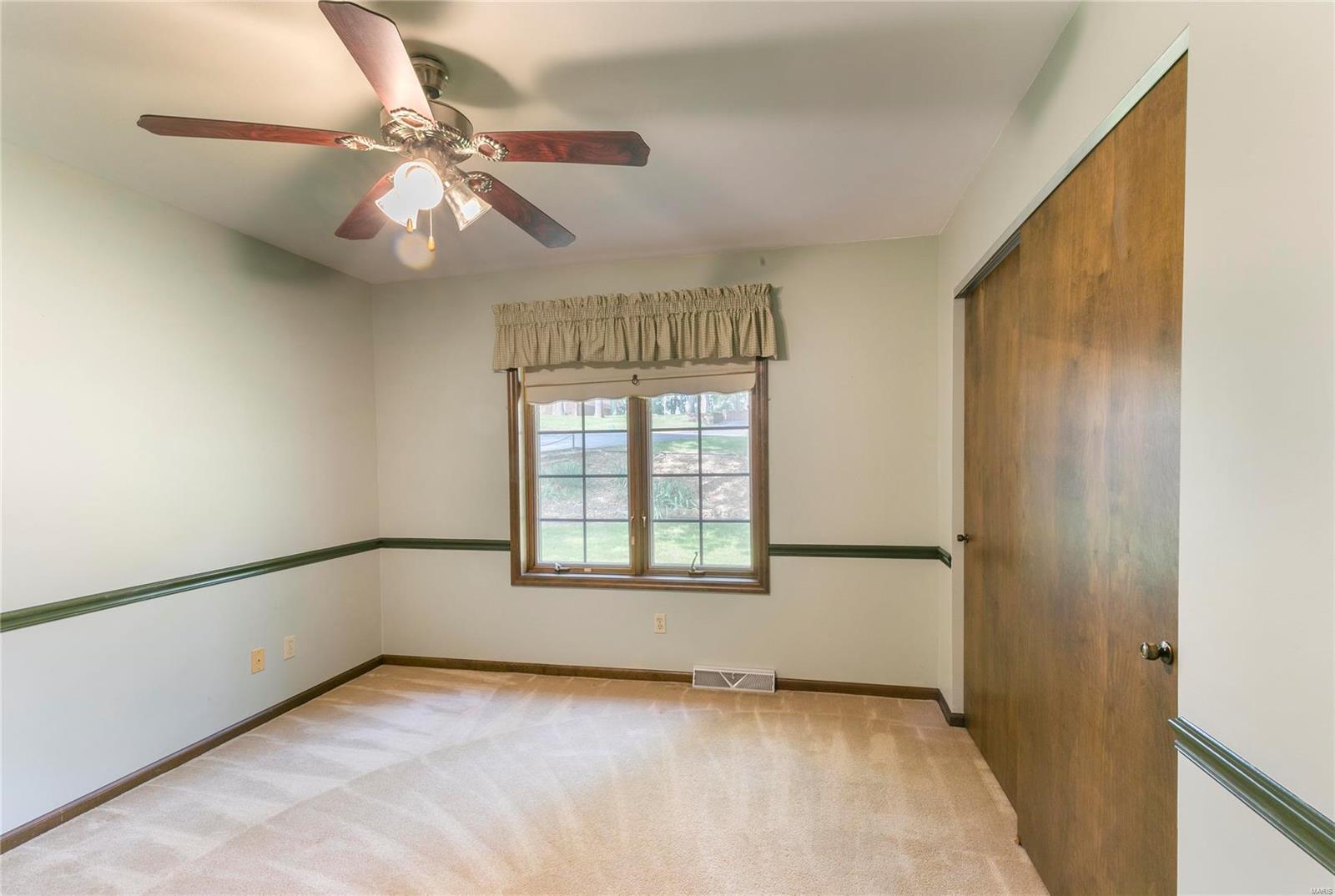 9738 Fall Ridge Trail St. Louis, MO 63127 - Photo 18 of 29 Gallery Image 18