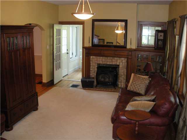 241 Erie Road Columbus, OH 43214 - Photo 2 of 15 Gallery Image 2